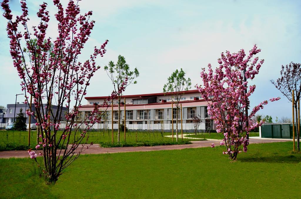 พรีวิเลจ อพาร์ตเมนต์ Aparthotel วิแมร์คาเต ภายนอก รูปภาพ