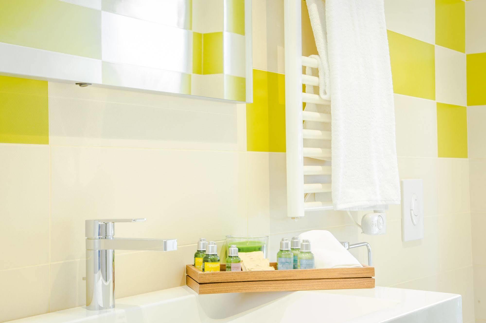 พรีวิเลจ อพาร์ตเมนต์ Aparthotel วิแมร์คาเต ภายนอก รูปภาพ