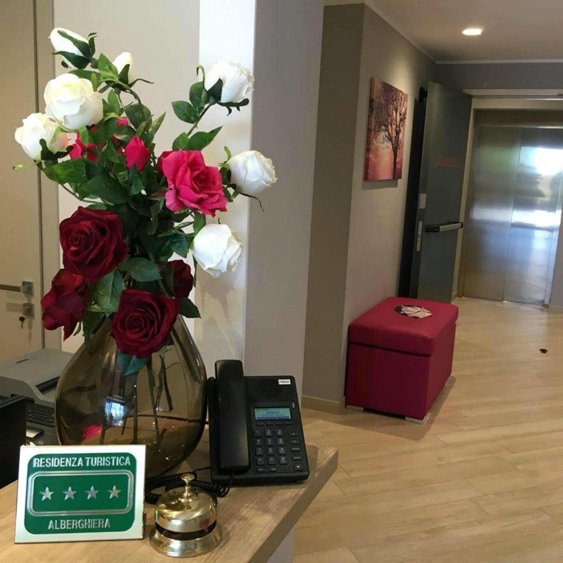 พรีวิเลจ อพาร์ตเมนต์ Aparthotel วิแมร์คาเต ภายนอก รูปภาพ